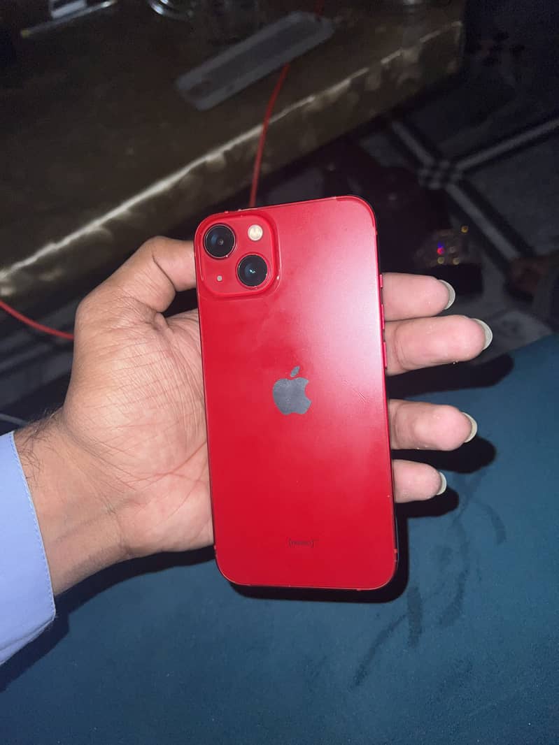 Apple iPhone 13 2