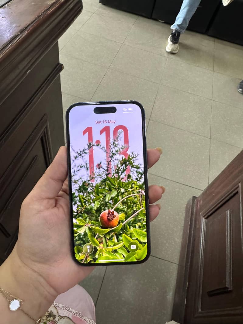 14 pro mint condition 5