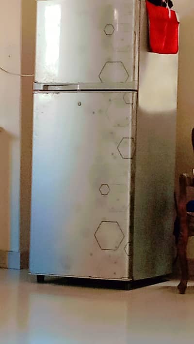 haier Refrigerator (Model HRF 305)