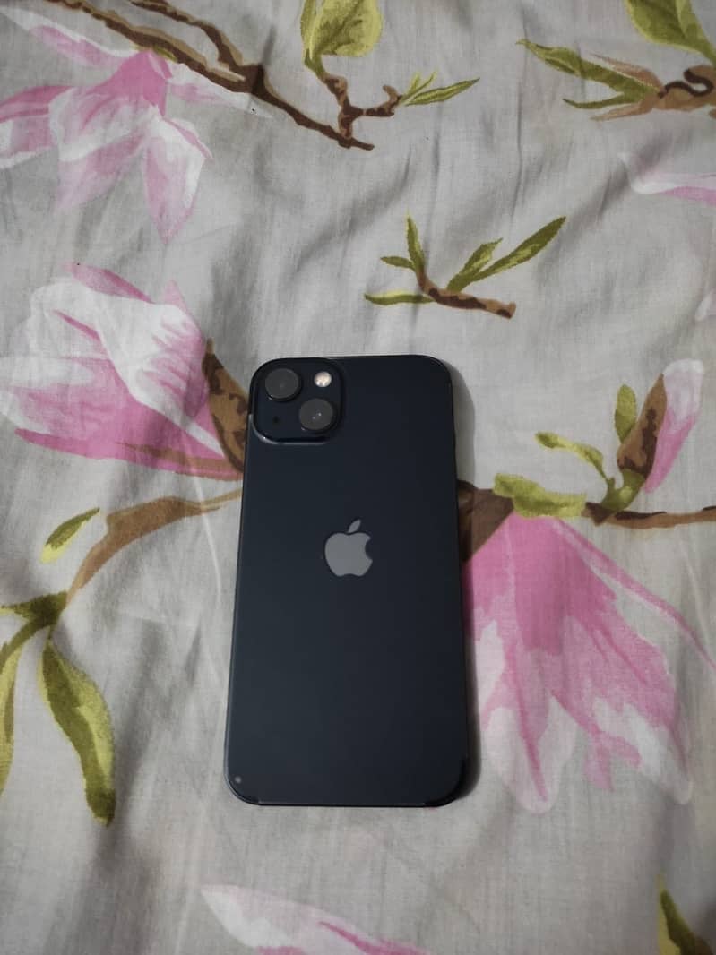 iPhone 13 3