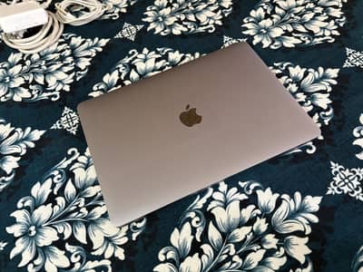 Macbook pro 2017 16 Gb 256 Gb