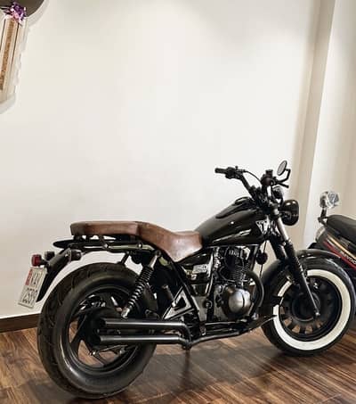 Cruiser bike 200cc