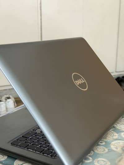 Dell Inspiron 5567 i7 7th Generation - 1TB HDD, 4GB GPU