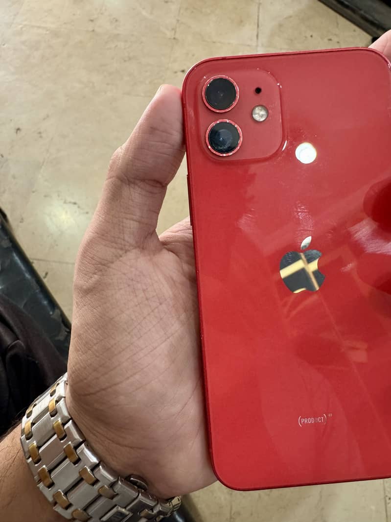 iPhone 12 6