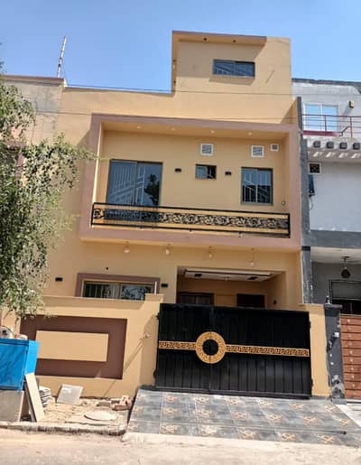 3 MARLA BRAND NEW MODERN DESIGN BRAND NEW HOUSE MOST BEAUTIFUL PRIME LOCATION FOR SALE CONFIRMED OWNER BUILDER HOUSE IN NE LAHORE CITY PHASE 2