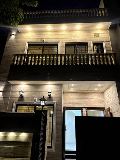 NEW LAHORE CITY PHASE 1 4 MARLA TRIPLE STORY MODERN DESIGN HOUSE AVAILABLE FOR SALE AT SUI GAS METRE INSTALL