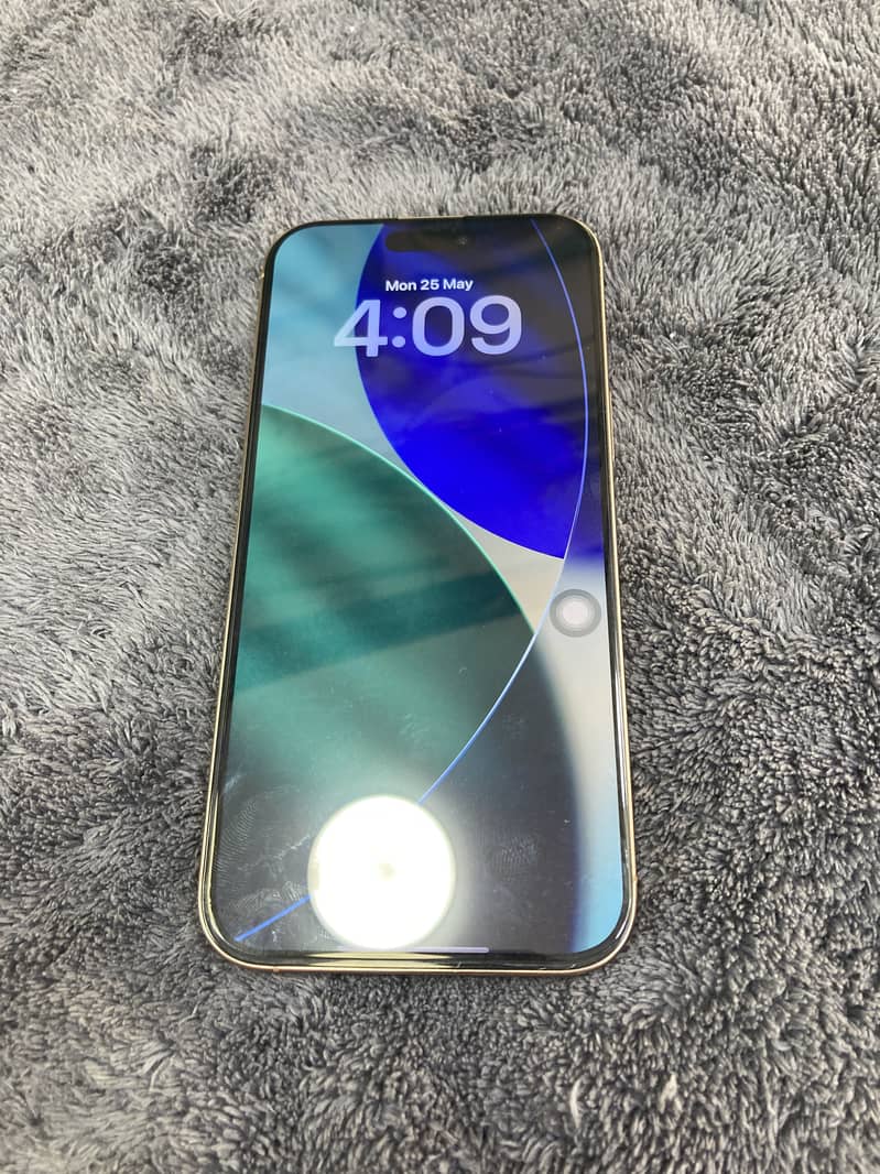 Apple iPhone 16 Pro Max 5