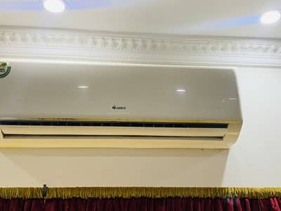 Gree Non Inverter 2 Ton AC