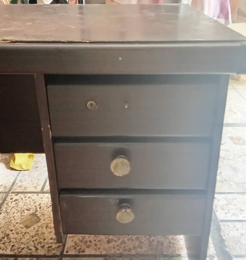 large table (used) 1