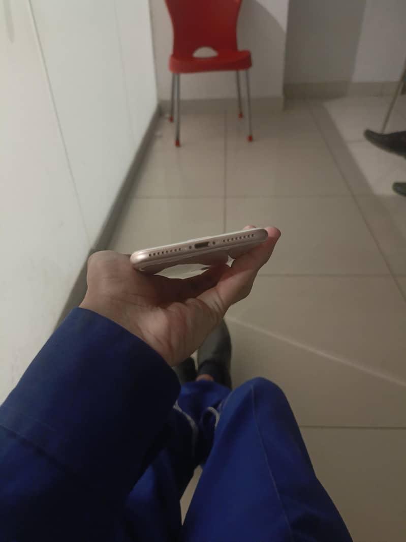 Apple iPhone 8 Plus 2
