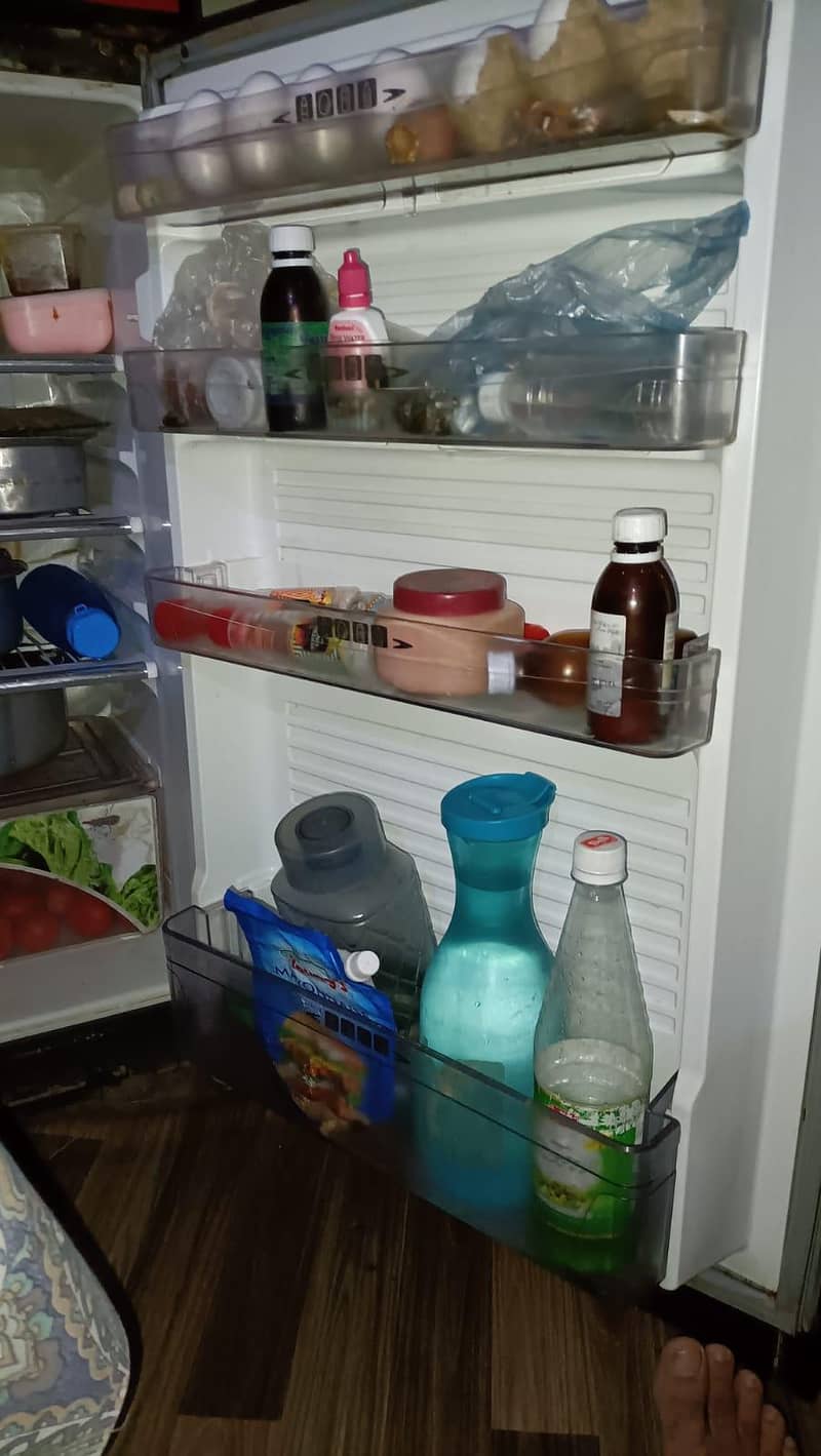Dawlance refrigerator 0
