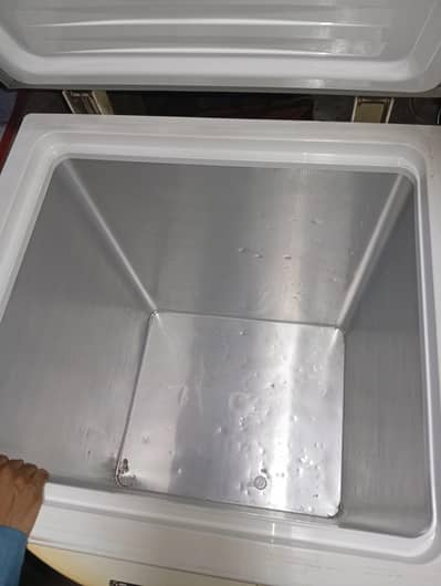 dawlance deep freezer