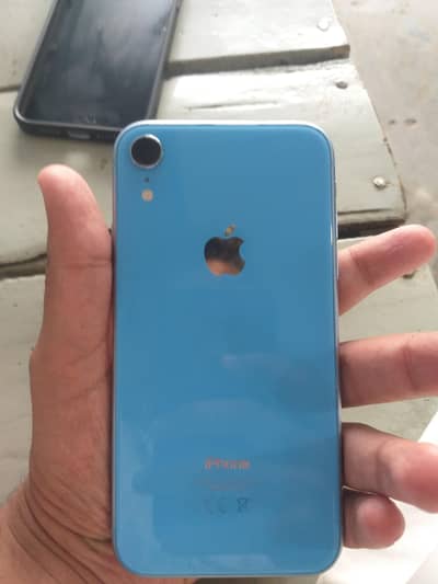 Apple iPhone XR