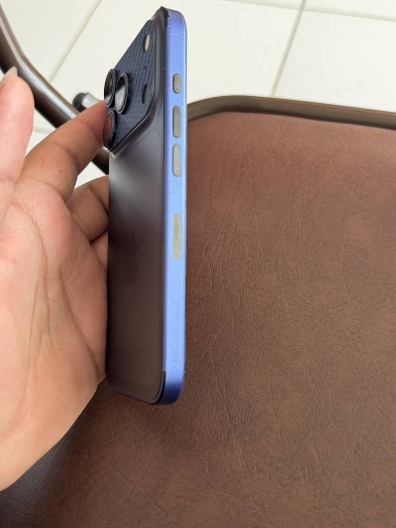 iPhone 16 pro 5