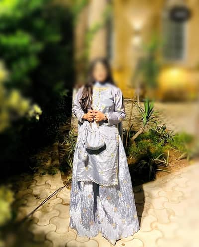 ghara with long shirt and pretty bag