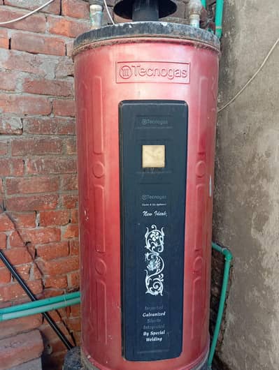 Tecno gas geyser 35 liter, both electric and gas