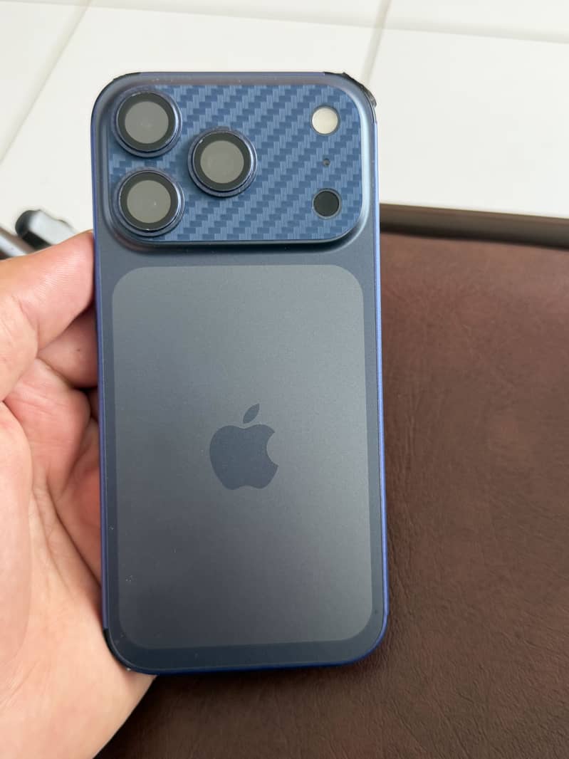 iPhone 16 pro 0