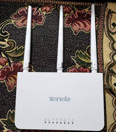 Tenda router