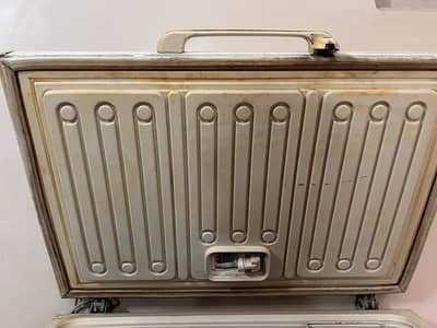 Waves deep freezer 10cu for sale