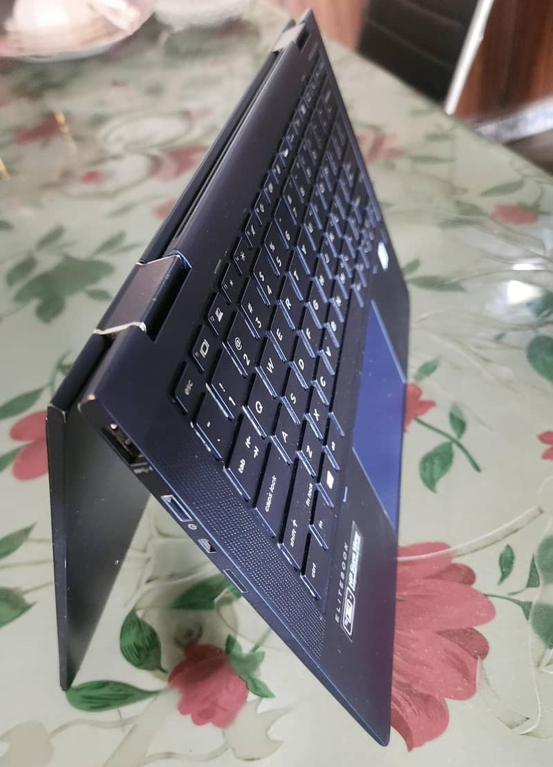 Hp Dragonfly 4