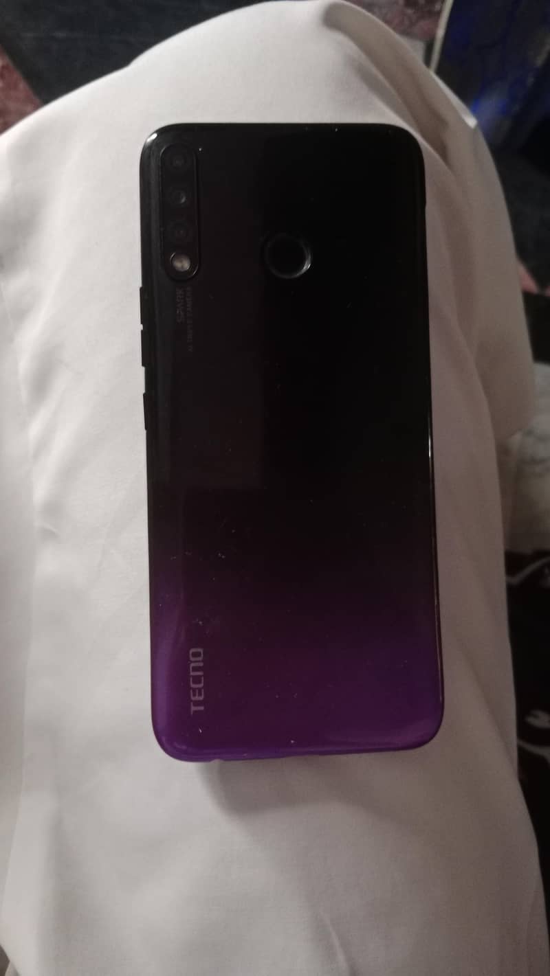 Tecno sapark4 1