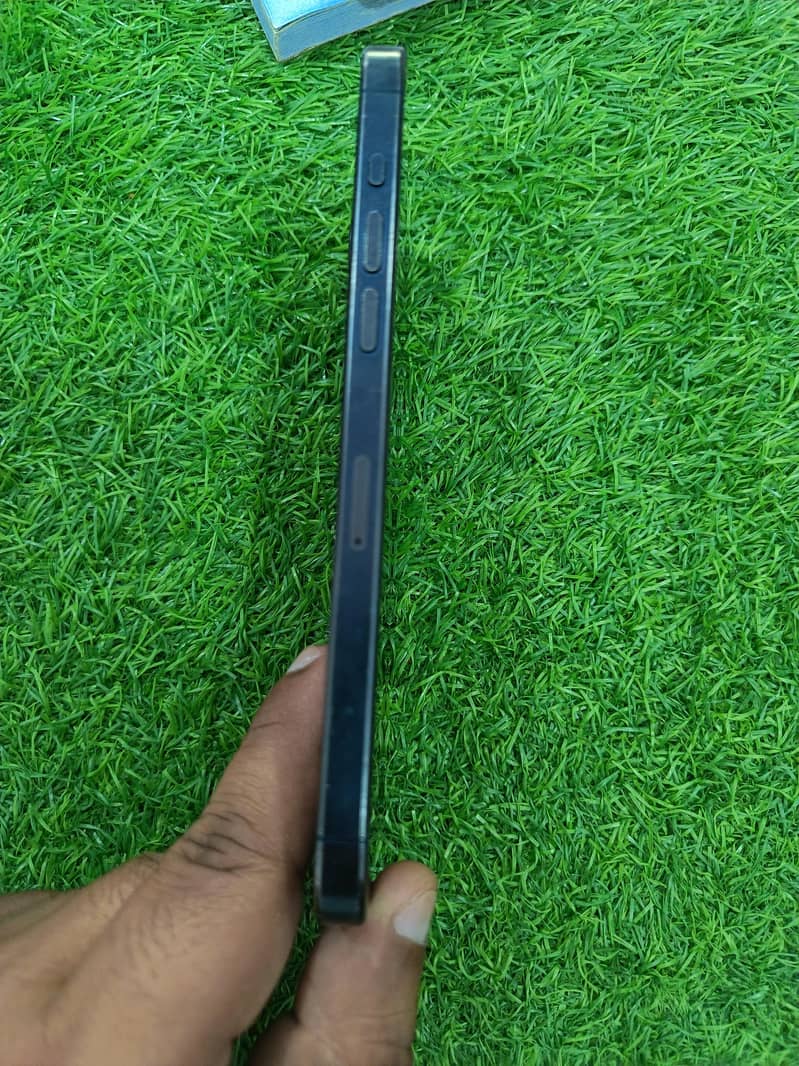iphone 15 pro Max 3