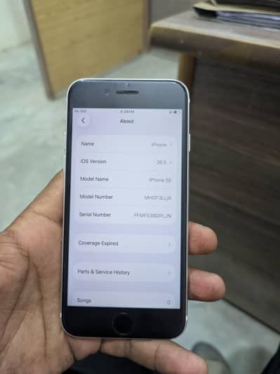 Apple iPhone SE