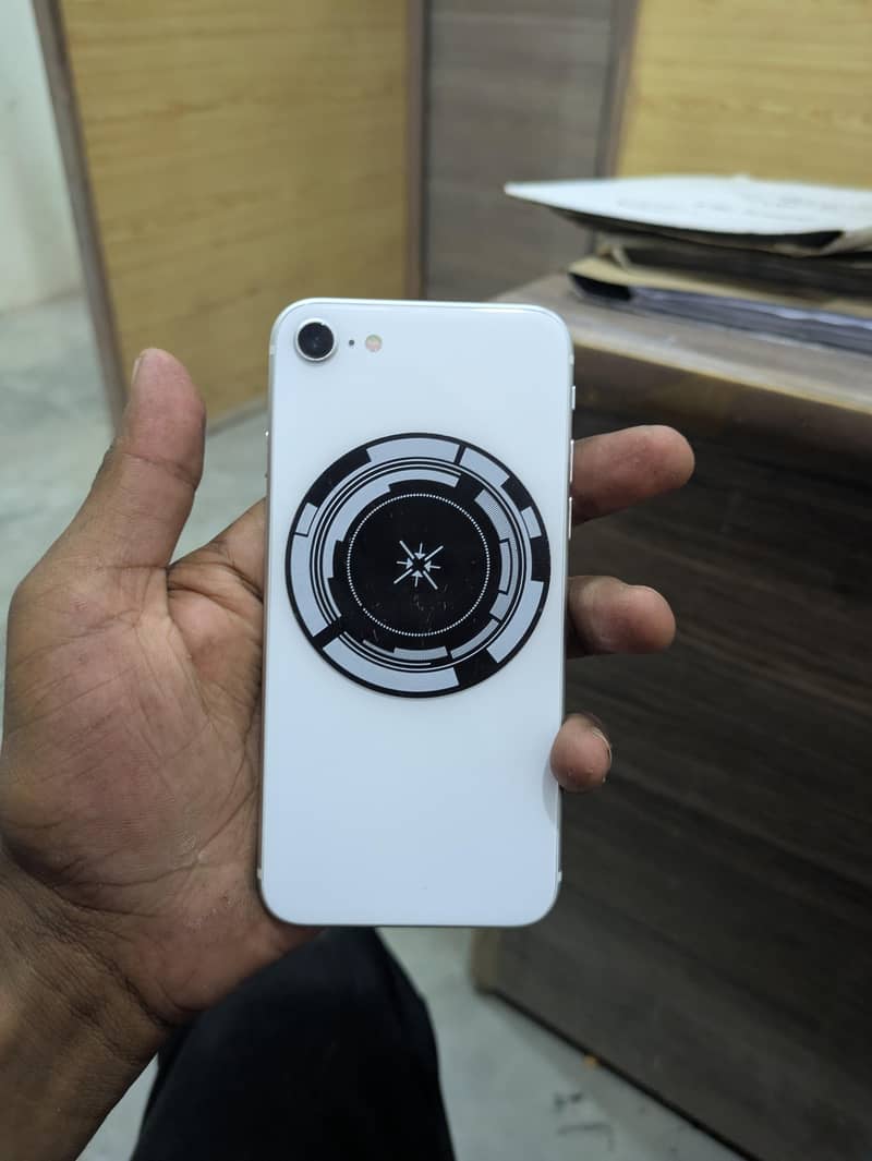 Apple iPhone SE 7