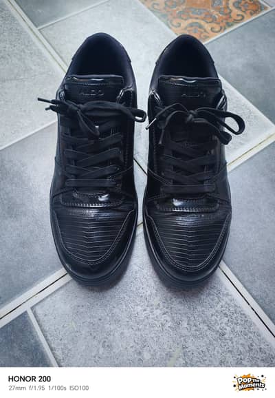 I'm selling ALDO brand men shoes