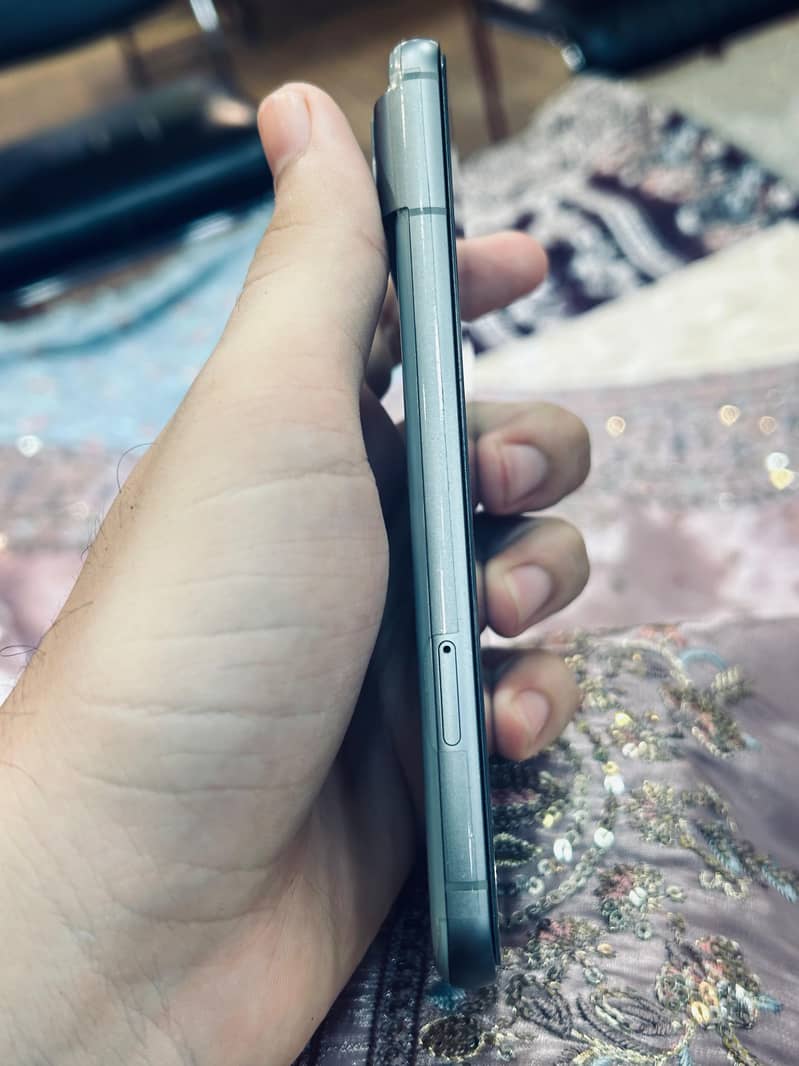 Google Pixel 8 3