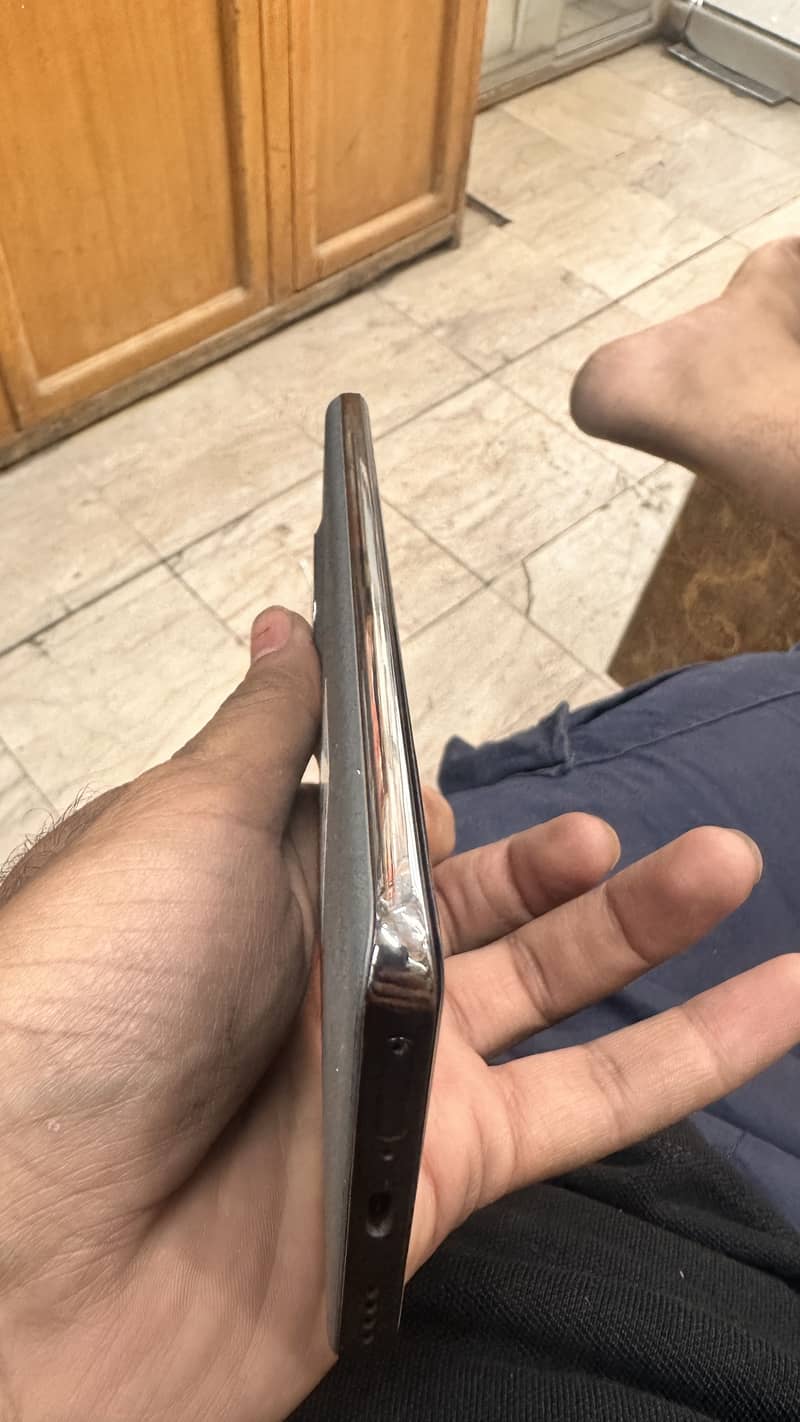16 pro plus 1