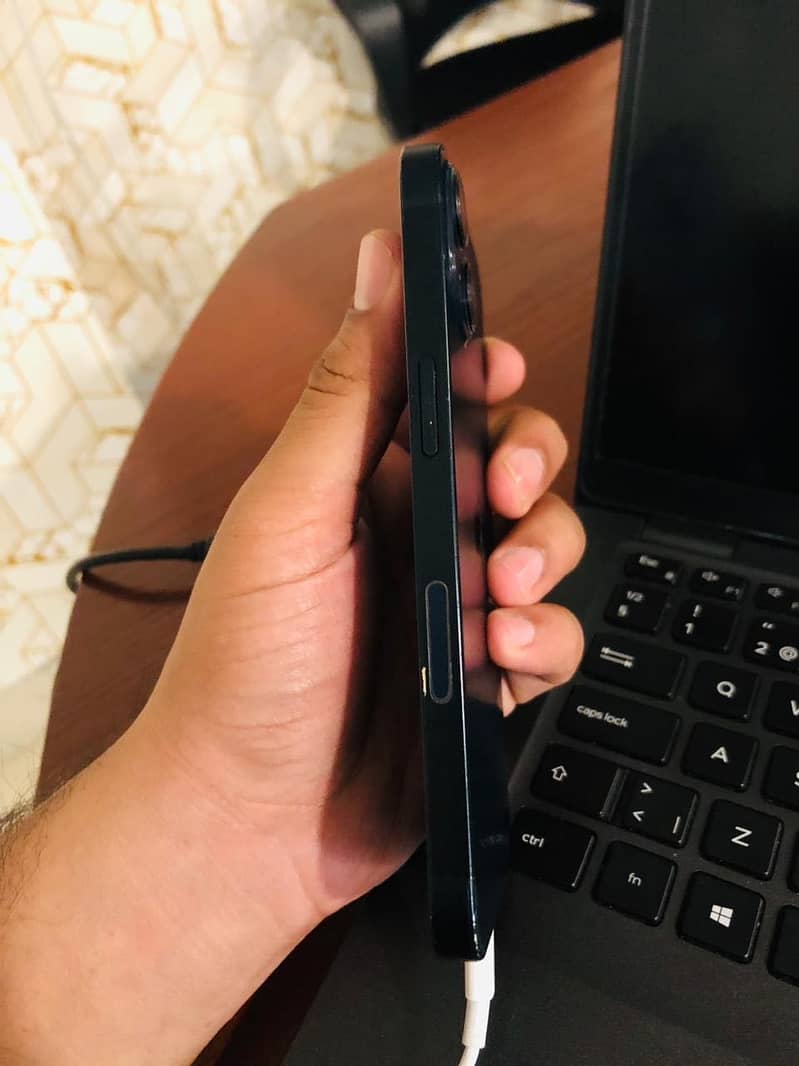 Iphone 13 jv 1