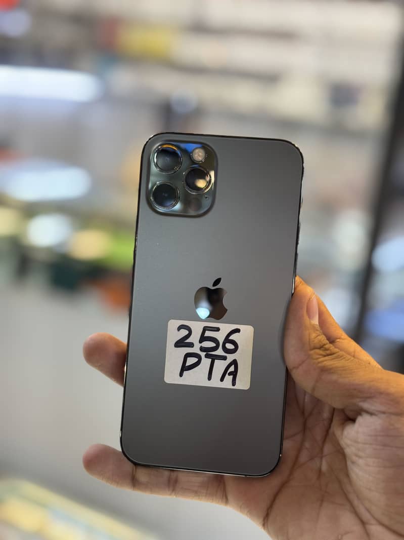 iPhone 12 Pro 0
