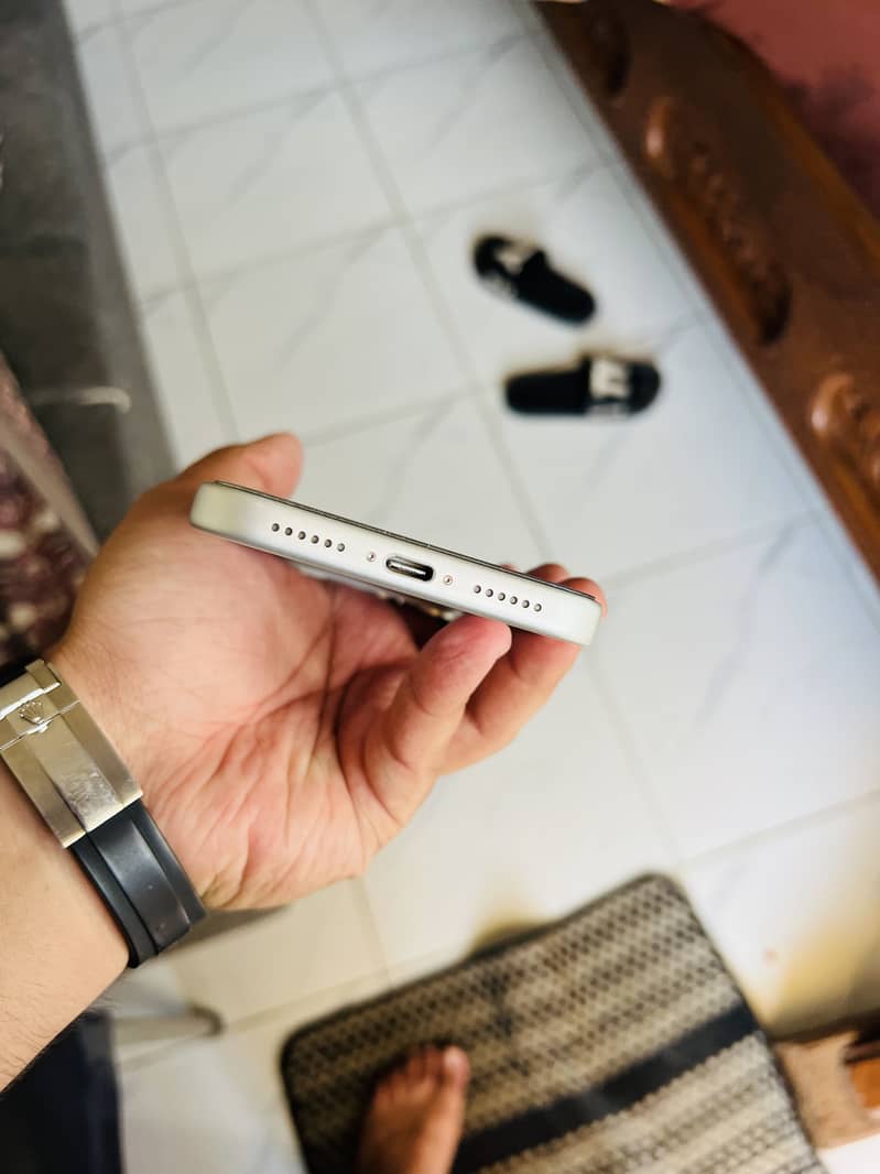 Iphone 17 pro max 4