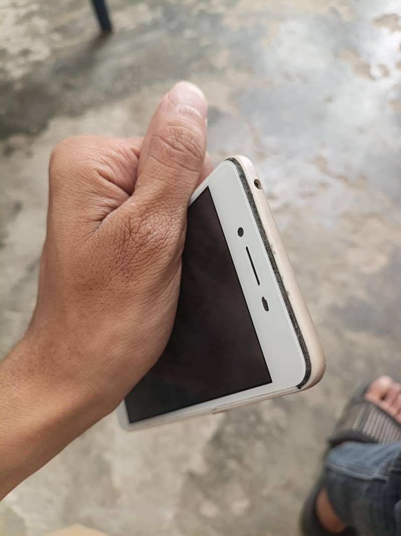 Oppo A37 0