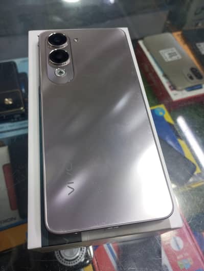 VIVO Y04