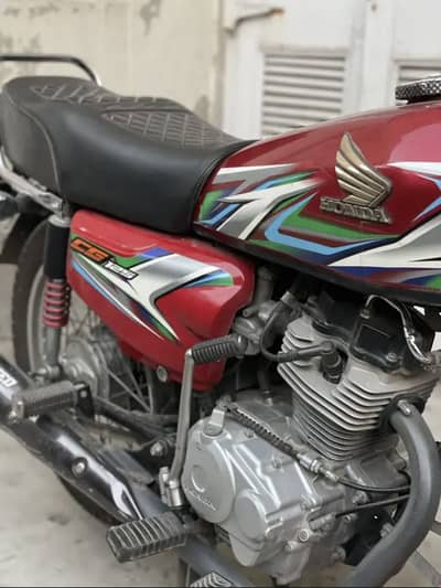 Honda 125 22/23 model urgent sale