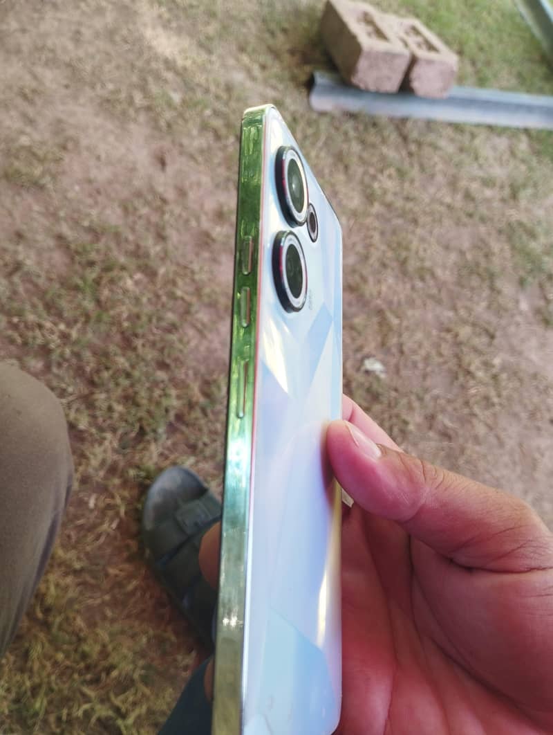 Tecno CAMON 20 2