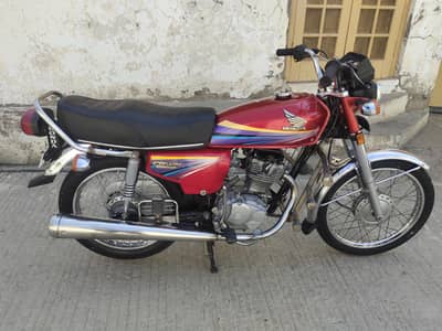 Honda 125 2011 modal geniun bike