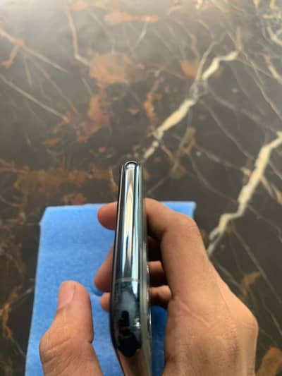 iPhone 11 pro dual pta