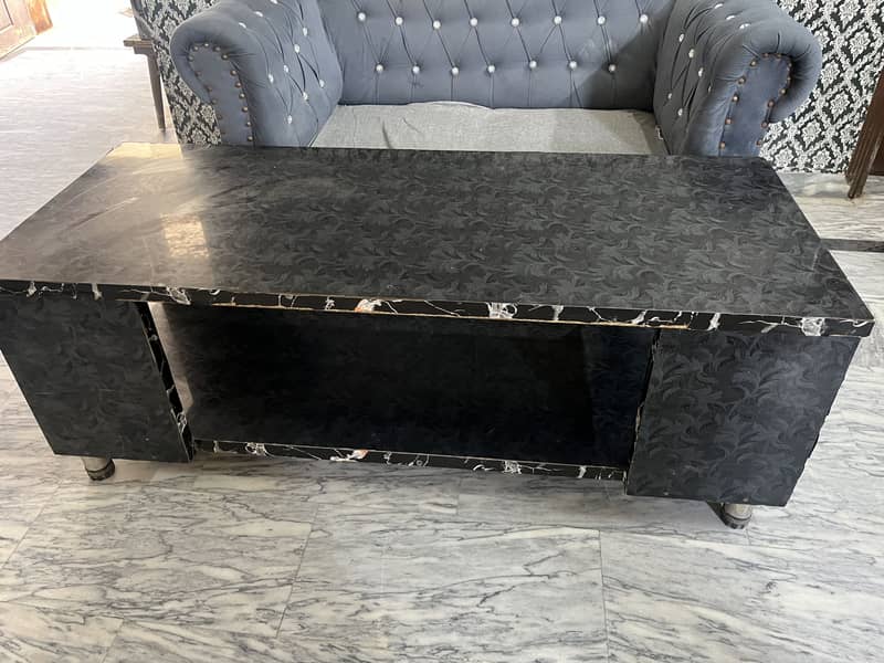 Centre table 0