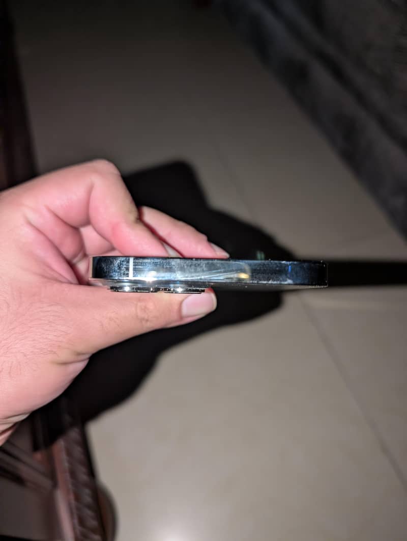 Apple iPhone 13 Pro Max 5