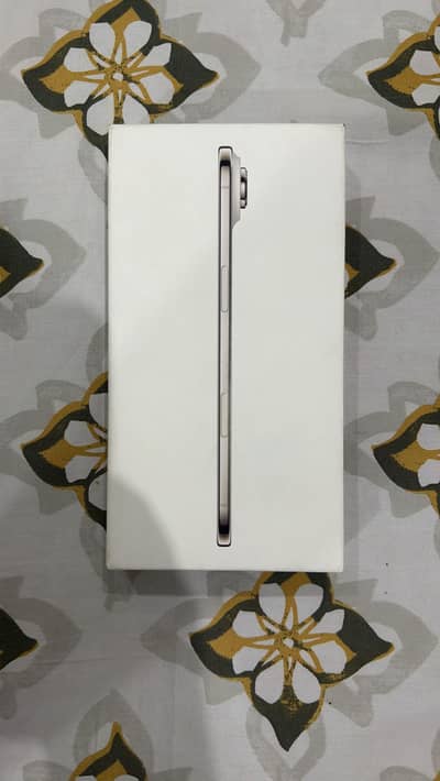 New Iphone 17 Air 512 GB Light Gold Box Packed
