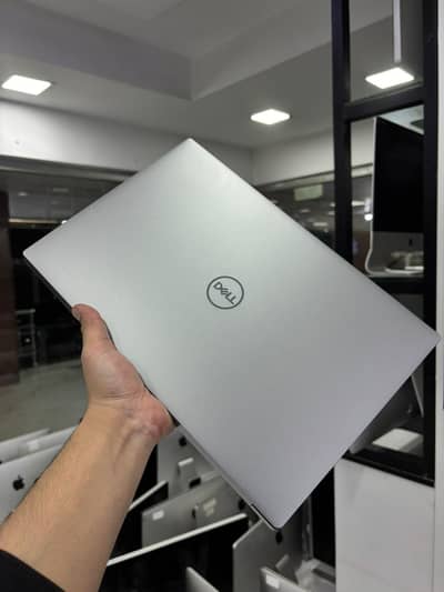Dell Precision 5560 Core i7 11th Gen 16GB RAM 512GB SSD