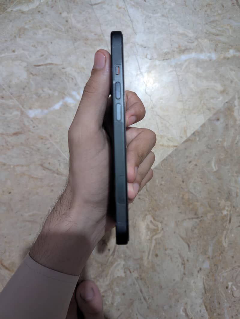 IPHONE 15 1