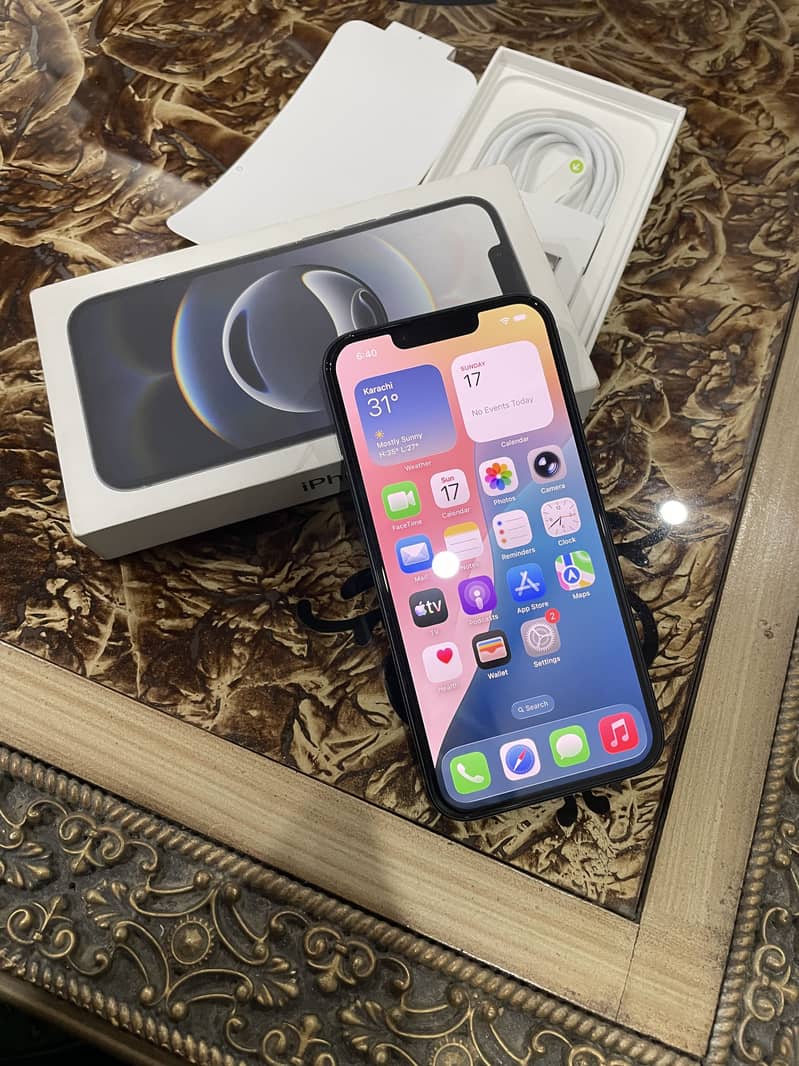 IPhone 16e 8