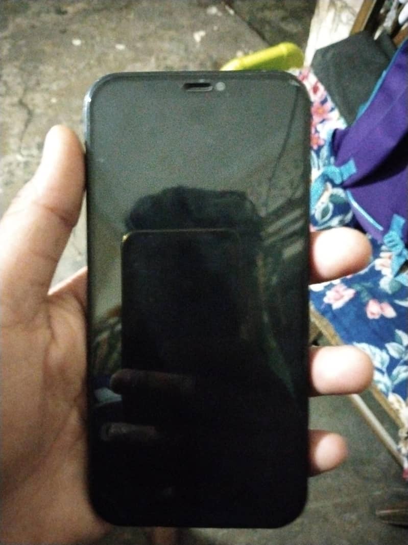 Apple iPhone 12 0