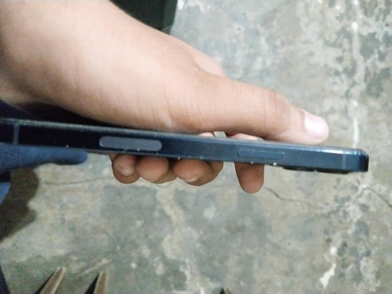 Apple iPhone 12 2