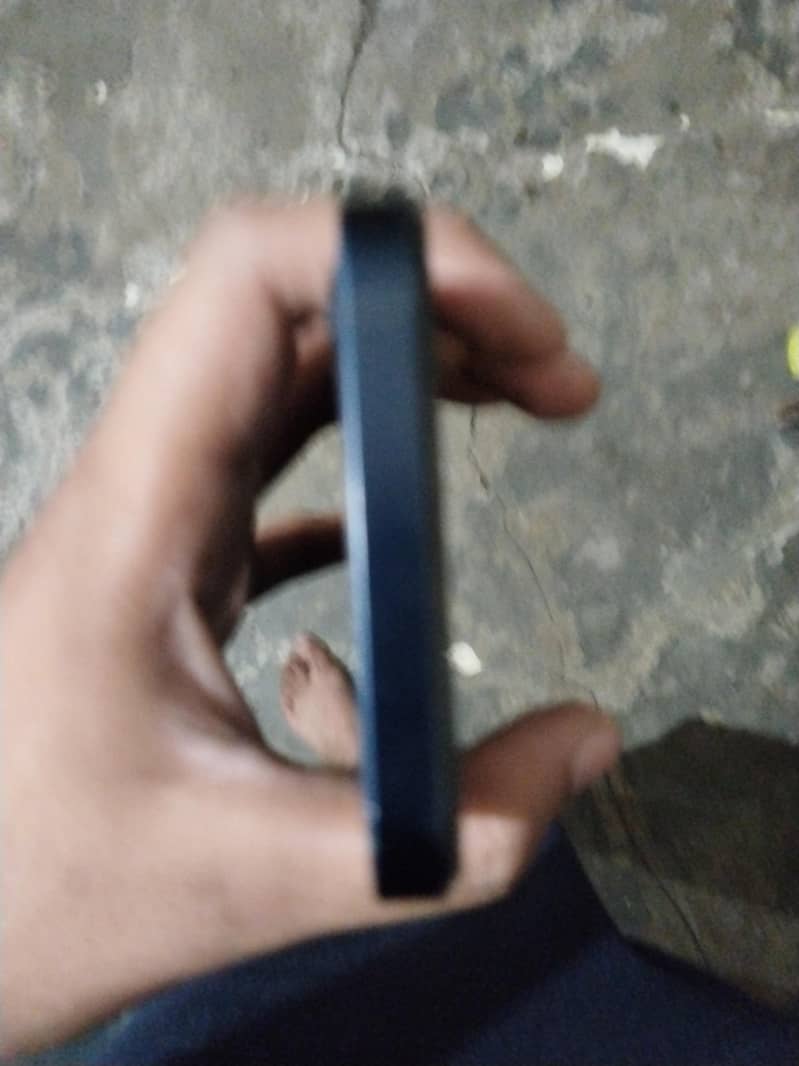 Apple iPhone 12 5