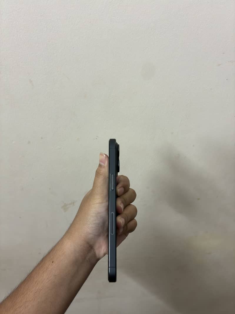 Iphone 15 pro max 4